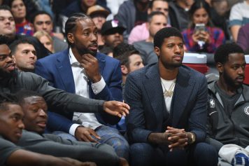 Milwaukee Bucks v LA Clippers