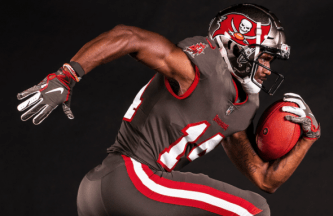 BuccaneersNewUnis2